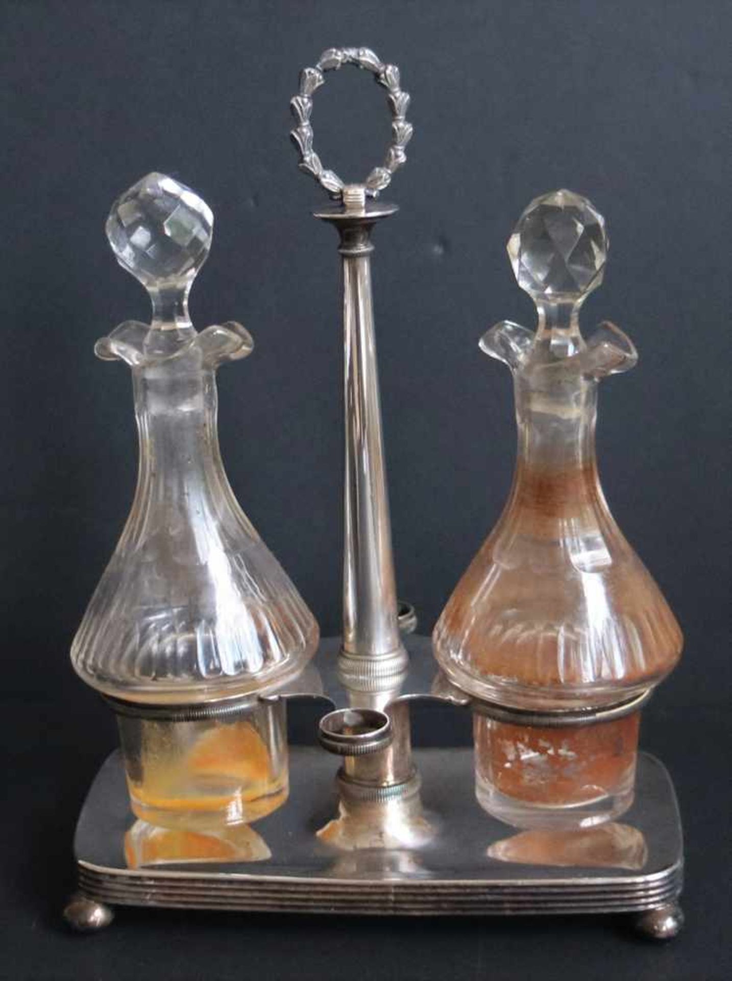Silver oil and vinegar setNetherlands 19th centuryW 18 H 25, 5 cm