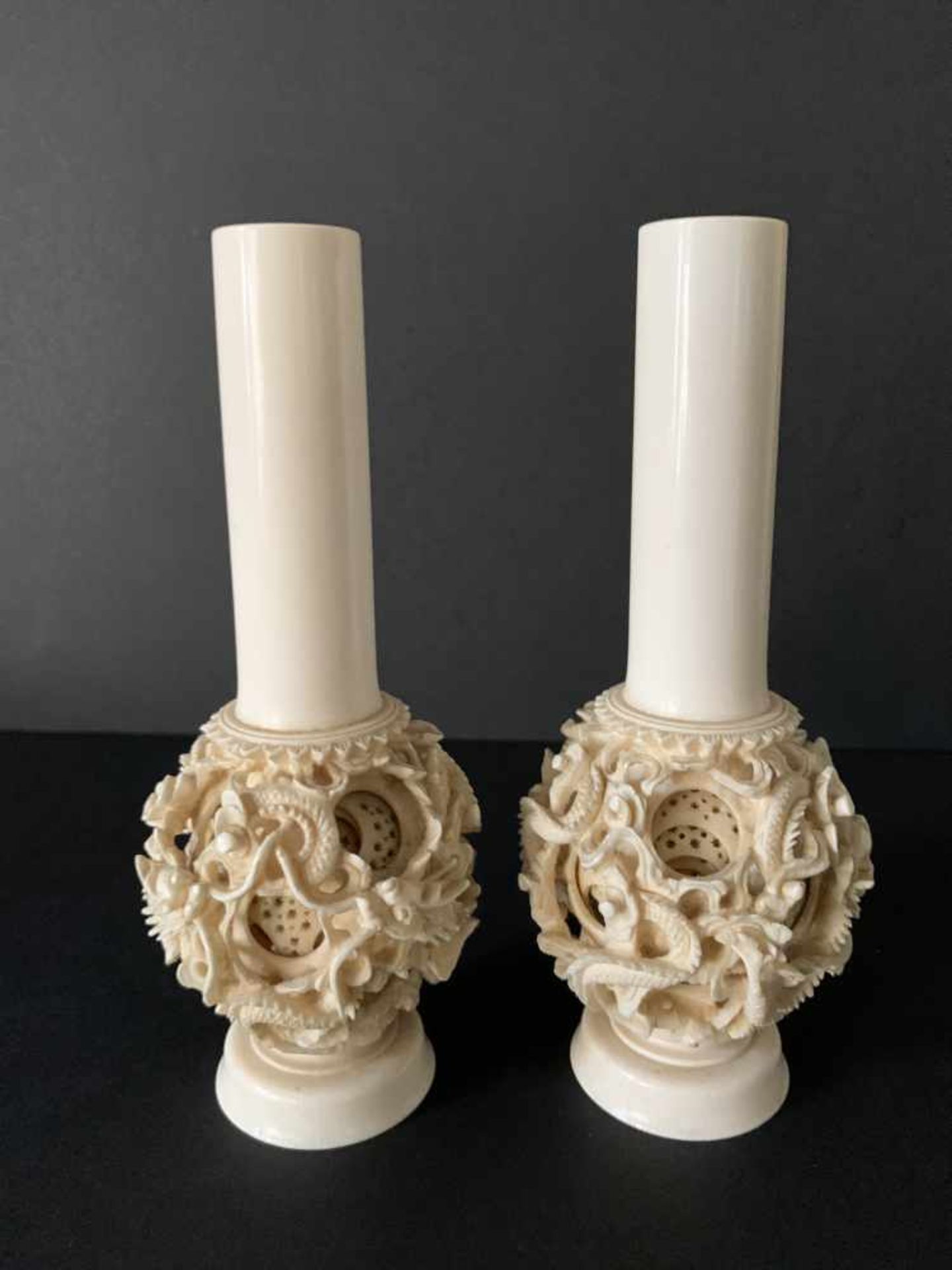 2 Chinese candlesticks with puzzle ball1920 Certificate of Arts Ivory ExpertsH 15.5 cm - Bild 4 aus 6