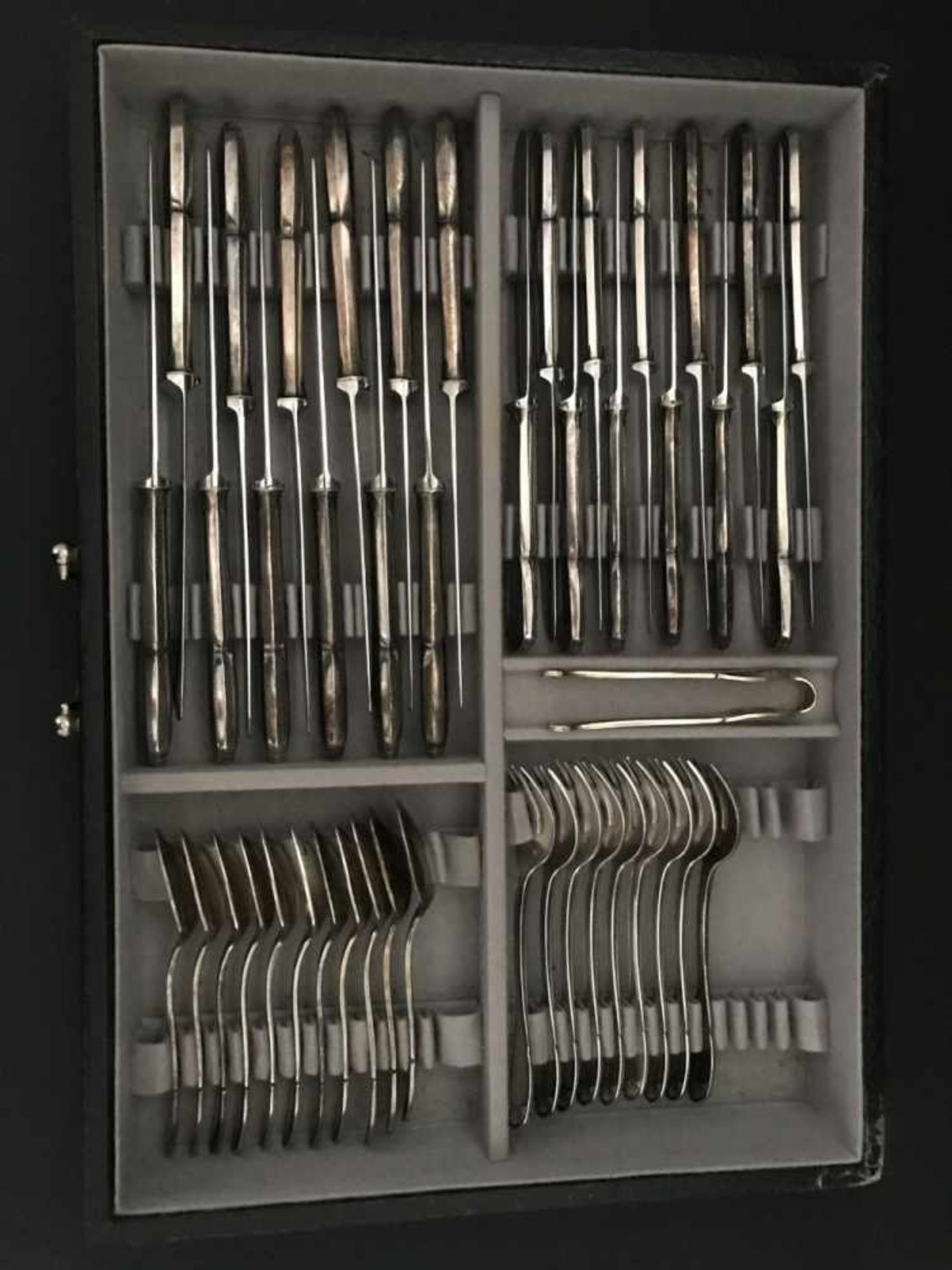 Wiskemann case with silvered cutleryWiskemann case with silvered cutlery - Bild 2 aus 6