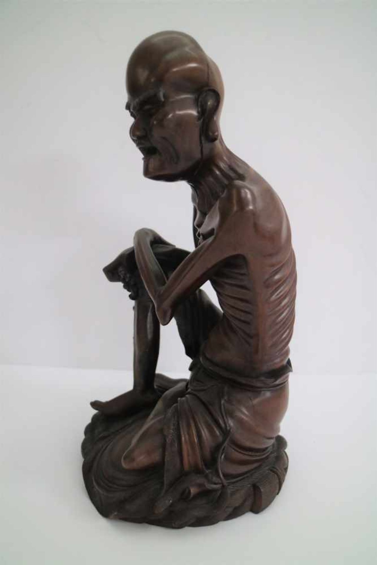 Buddha as an ascetic Chinese hardwood - Bild 2 aus 5