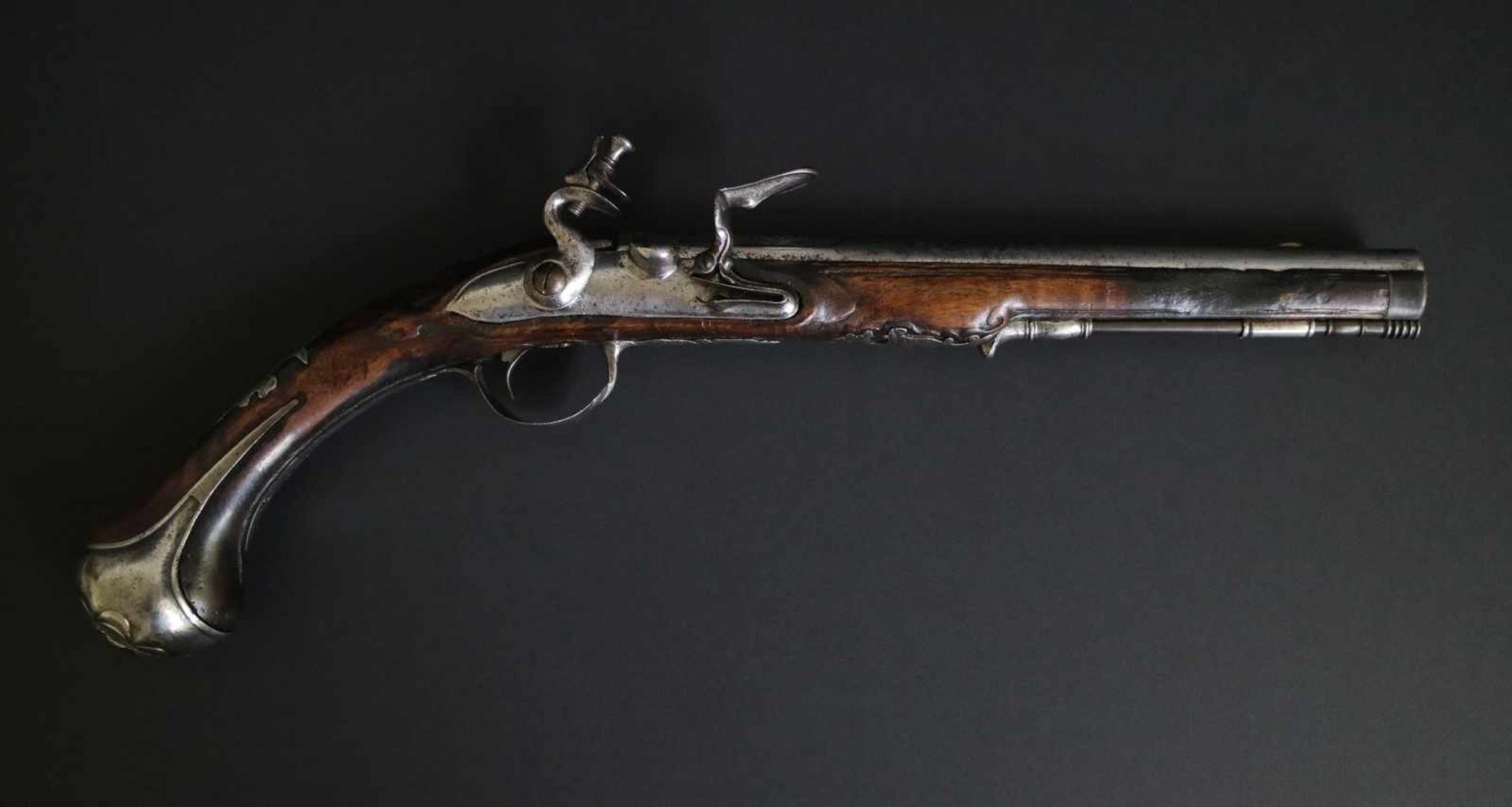 18th century flint gun