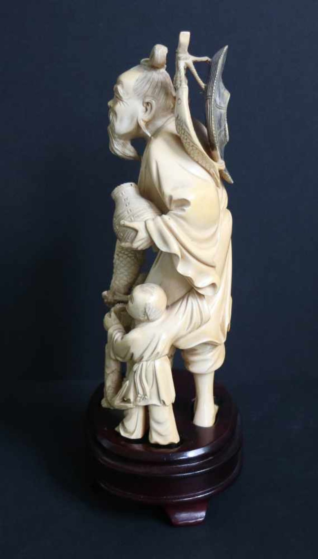 Chinese ivory Fisherman with children - Bild 2 aus 4