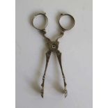 English silver sugar tongs 18th century L 10,5 cm marked