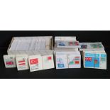 Large lot of envelopes United Nations approximately 450 pieces + Maxi cards UNO (+/- 200)