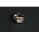 Bicolor ring ring 18 kt 11 gr, 4 x diamond - princess cut 0.71 kt