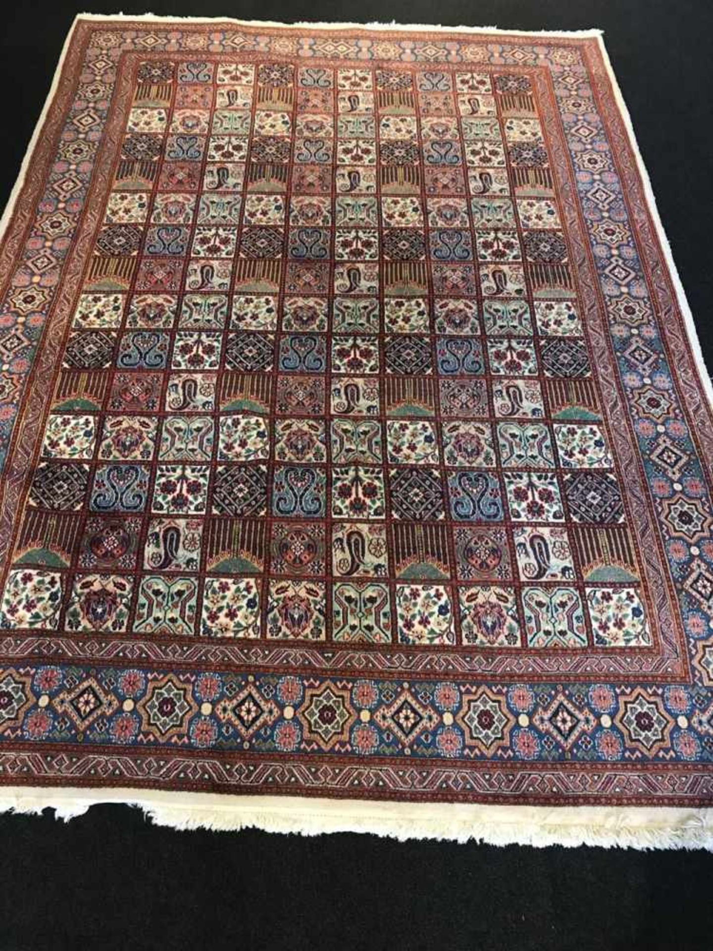 Oriental carpet Oriental carpet 250 x 350 cm