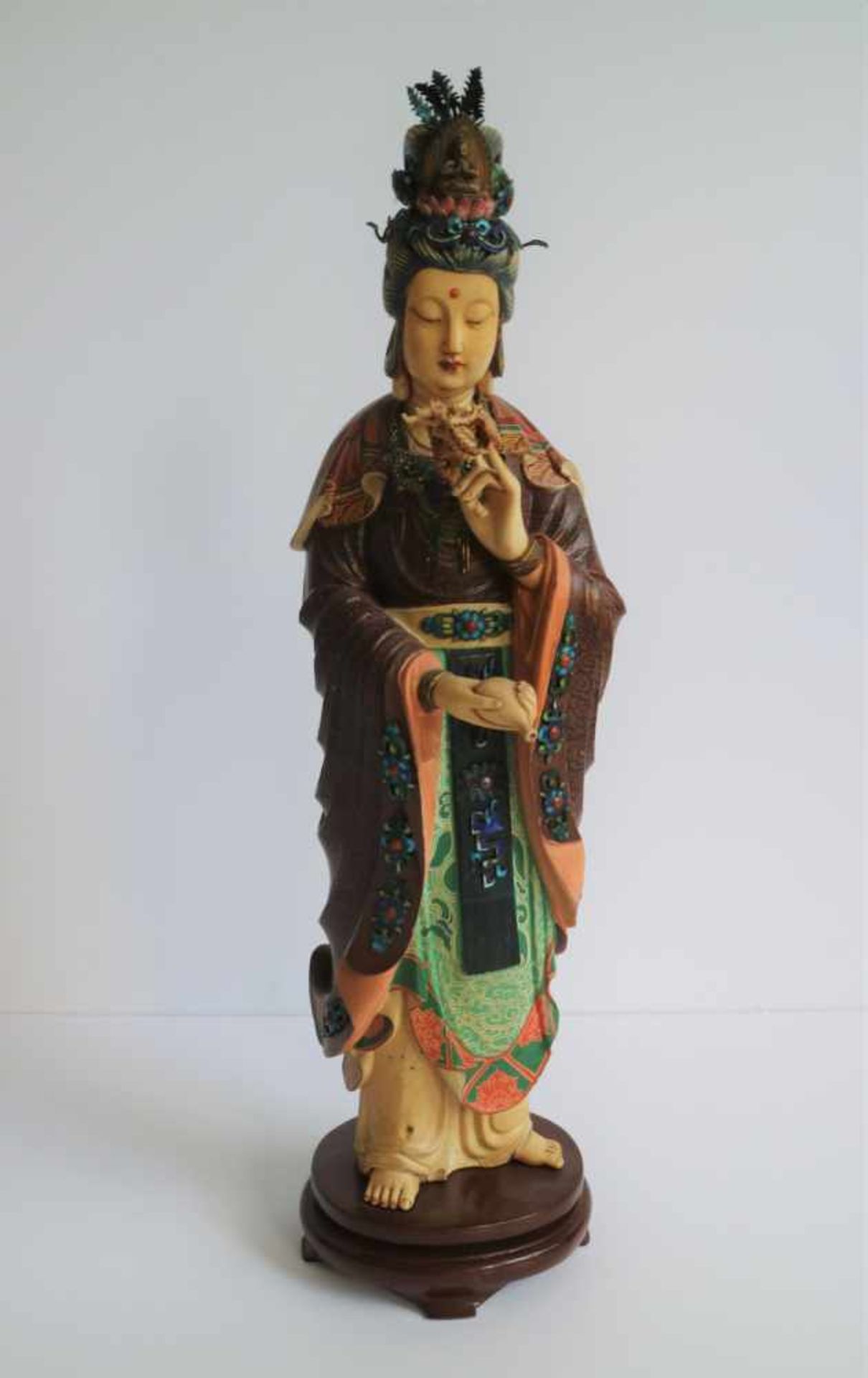 Chinese Guanyin statue wood with polychrome and ivory (head, hands and feet) H 46,5 cm