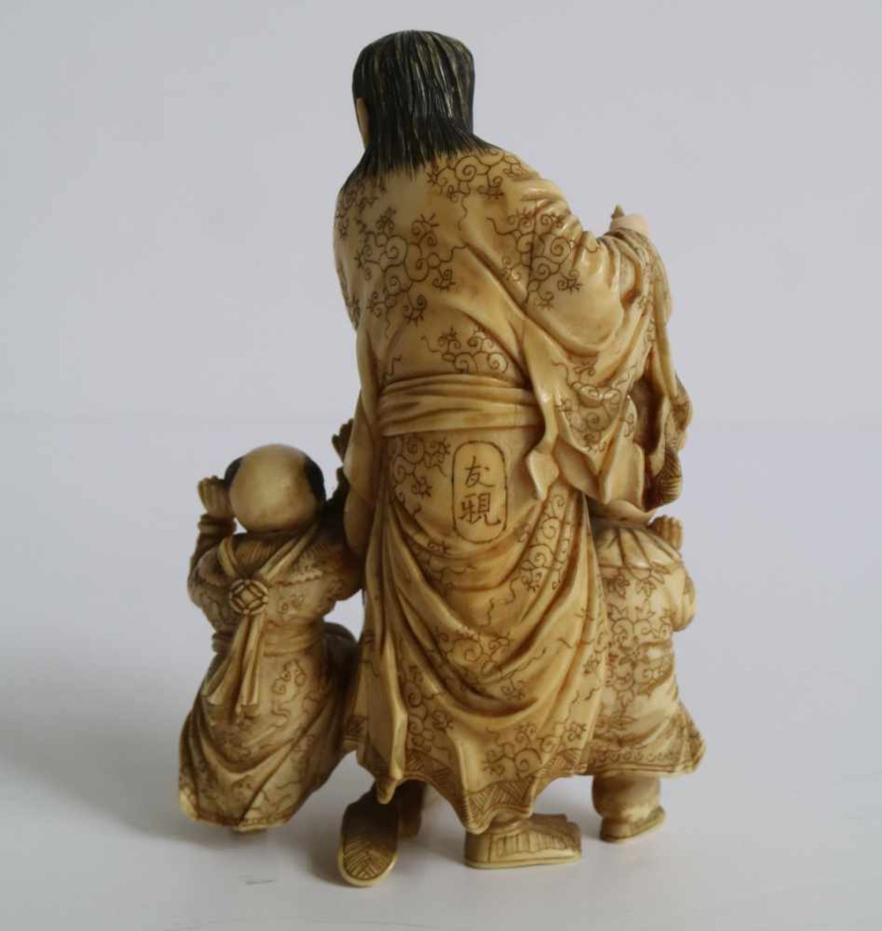 Ivory figural group Japn MEIJI period H 8,2 cm very fine quality signed private collection - Bild 3 aus 5