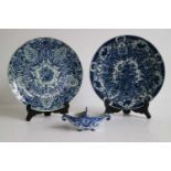 Delft two 18th century plates 'De Witte Starre', of which 1 'Lampetkan' and an N-French pepper &
