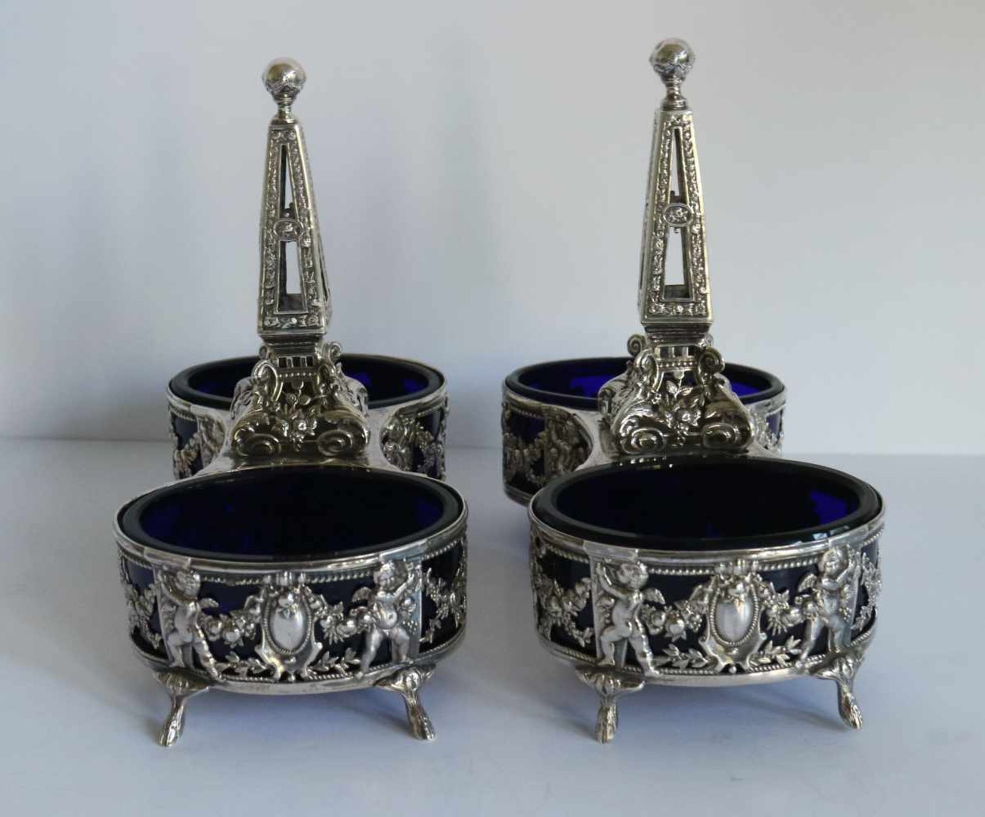 Silver double salt shakers with blue glass, Paris ca 1900 H 14,5 B 15 cm - Bild 2 aus 6