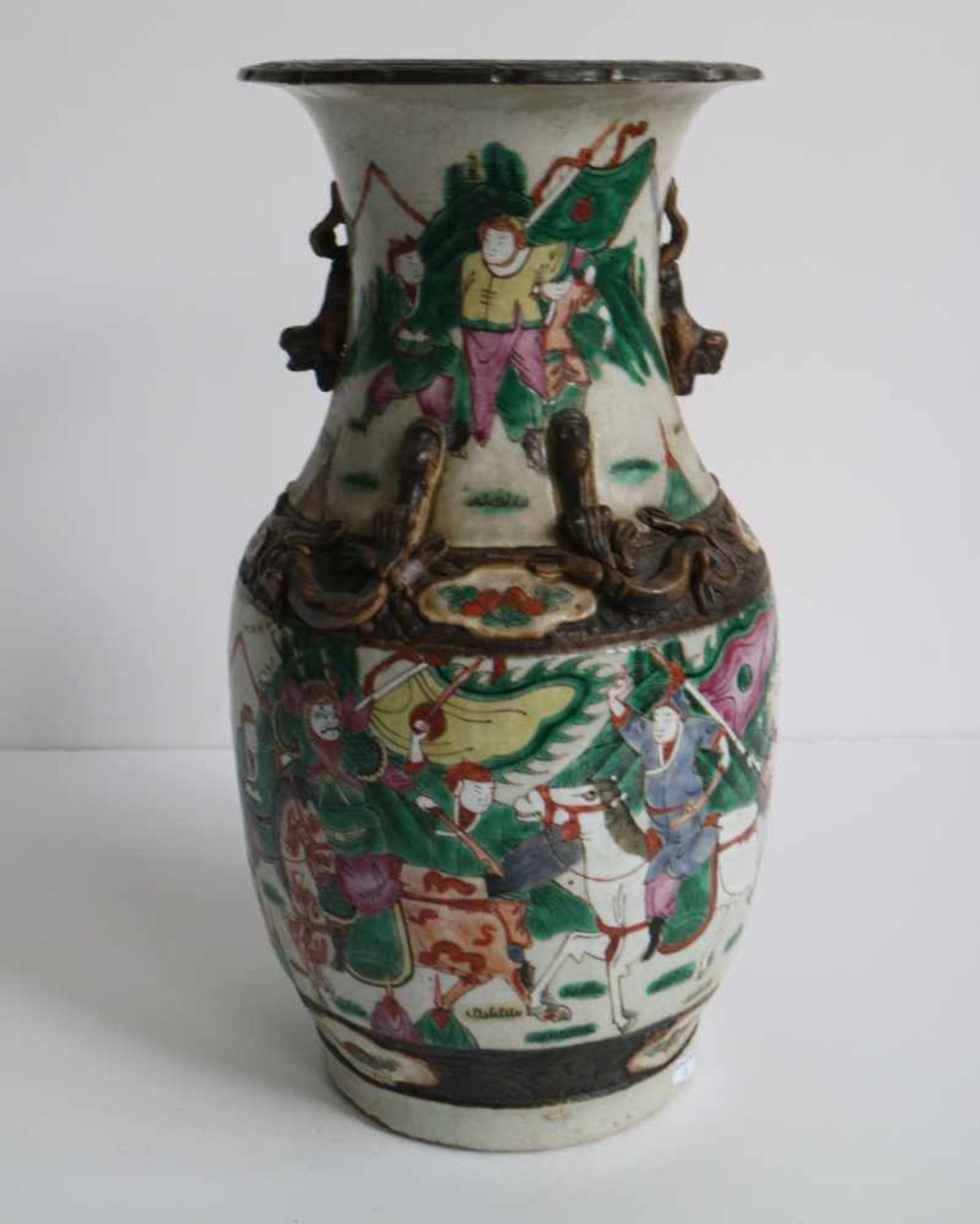 Chinese porcelain Nankin vase, vase around 1900 and vase 20th century H 33,5, 42,5 en 43 cm - Bild 3 aus 13