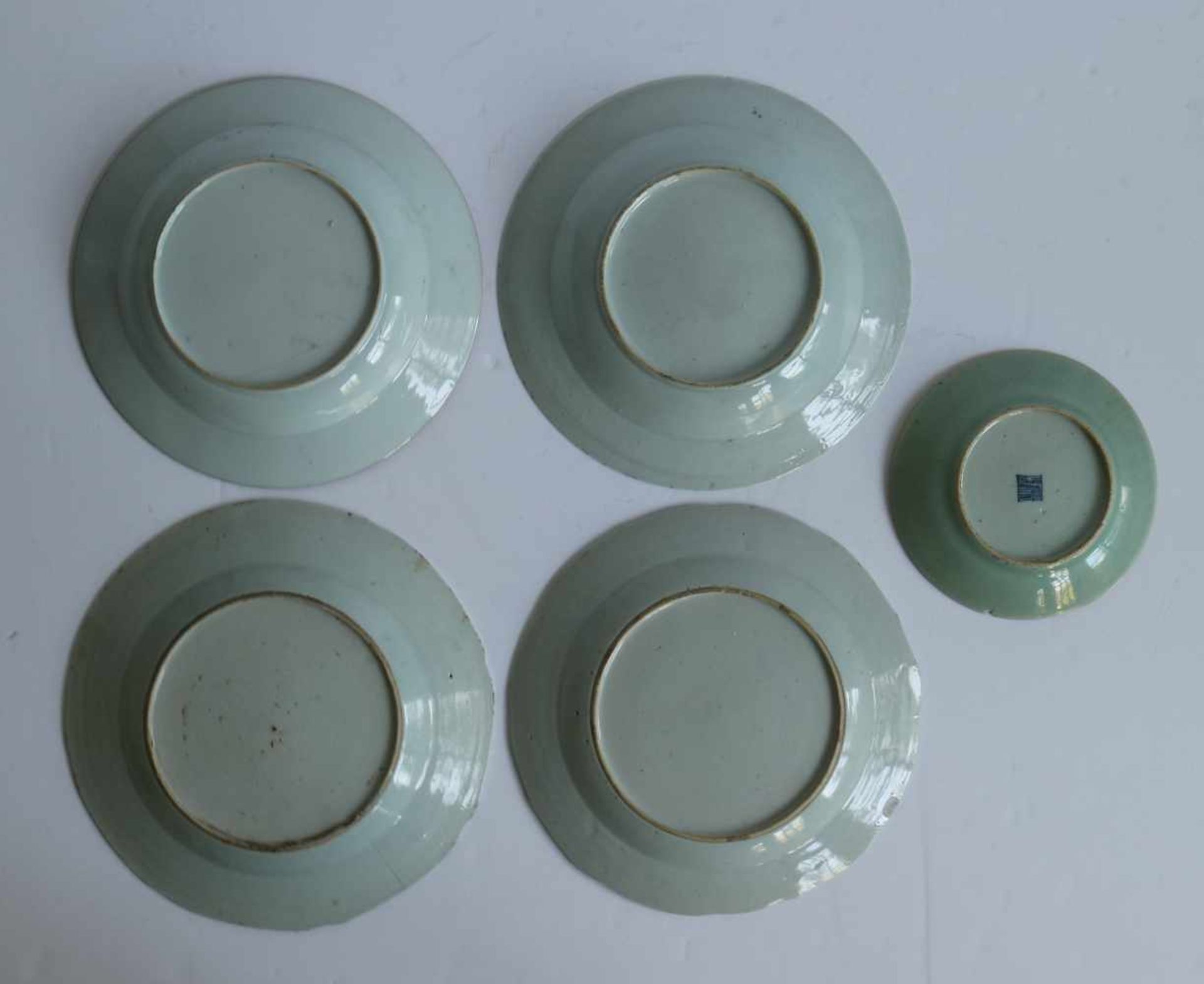 Chinese lot 2 Kanton vases, 2 lid vases blue/white 1875 and lot of plates H 25,5 en 27 dia 15 en 23 - Bild 8 aus 8