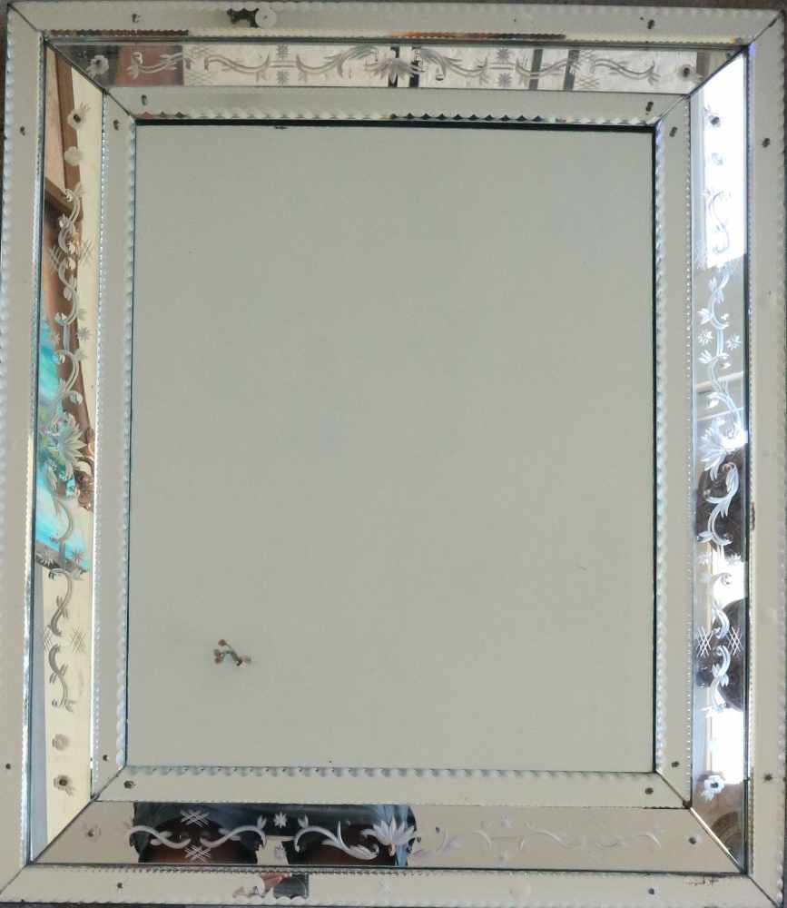 Venetian mirror gracefully cut details 75 x 87 cm