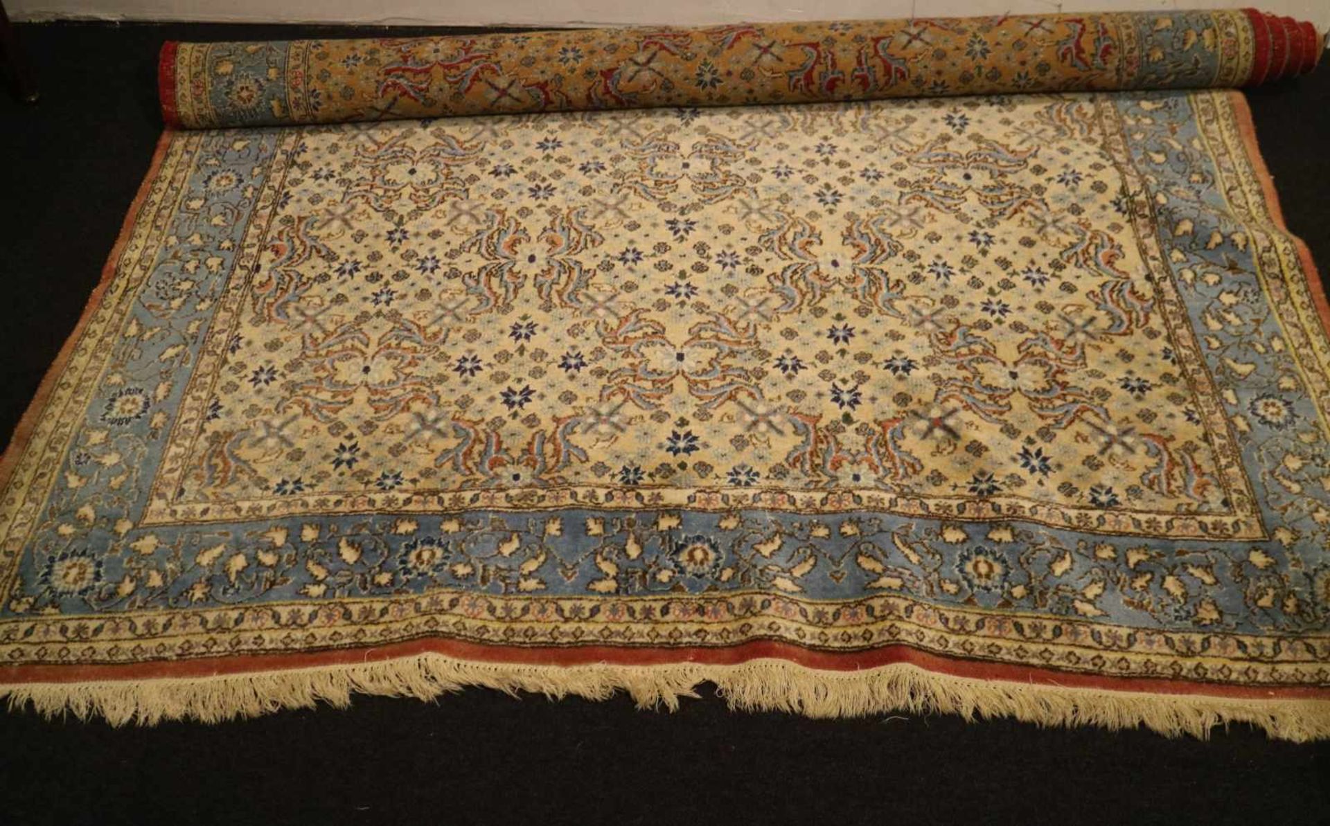 Silk carpet silk and cashmire 192 x 285 cm