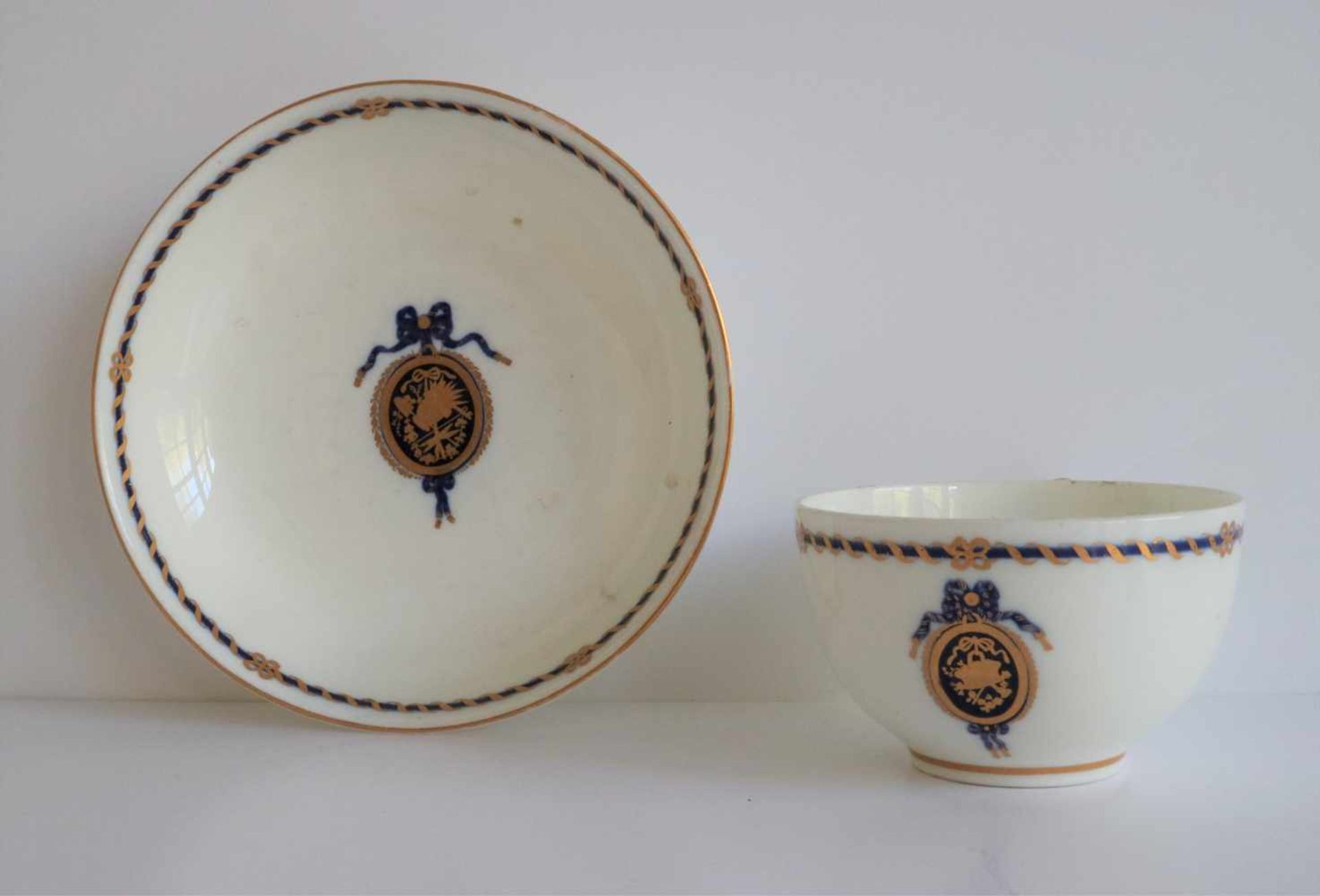 Porcelain 19th century cup and saucer H 5,5 dia 14,5 cm