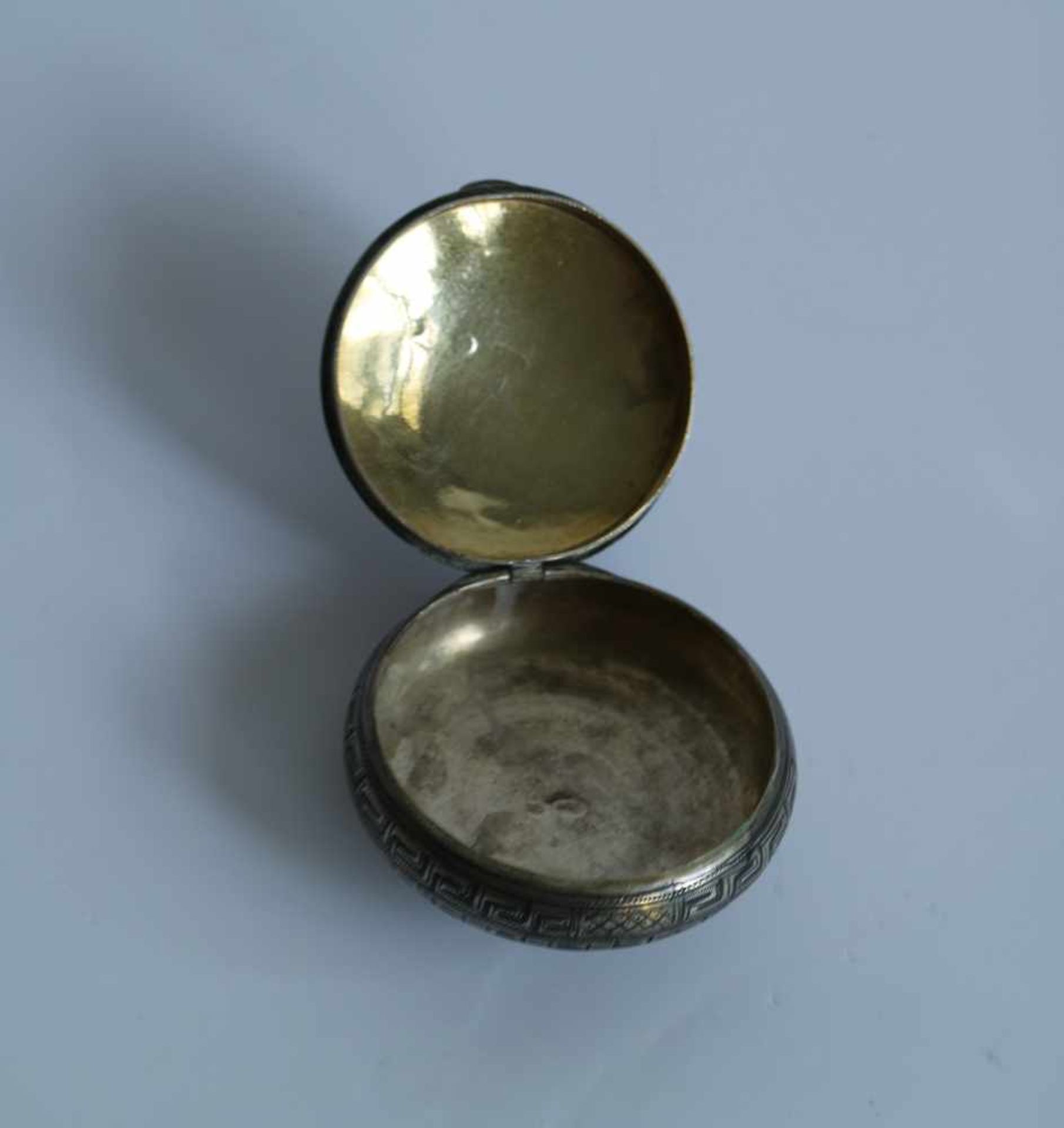 Silver Russian pill box Nielo 19th century silver (900) dia 5,7 H 2,3 cm - Bild 3 aus 4