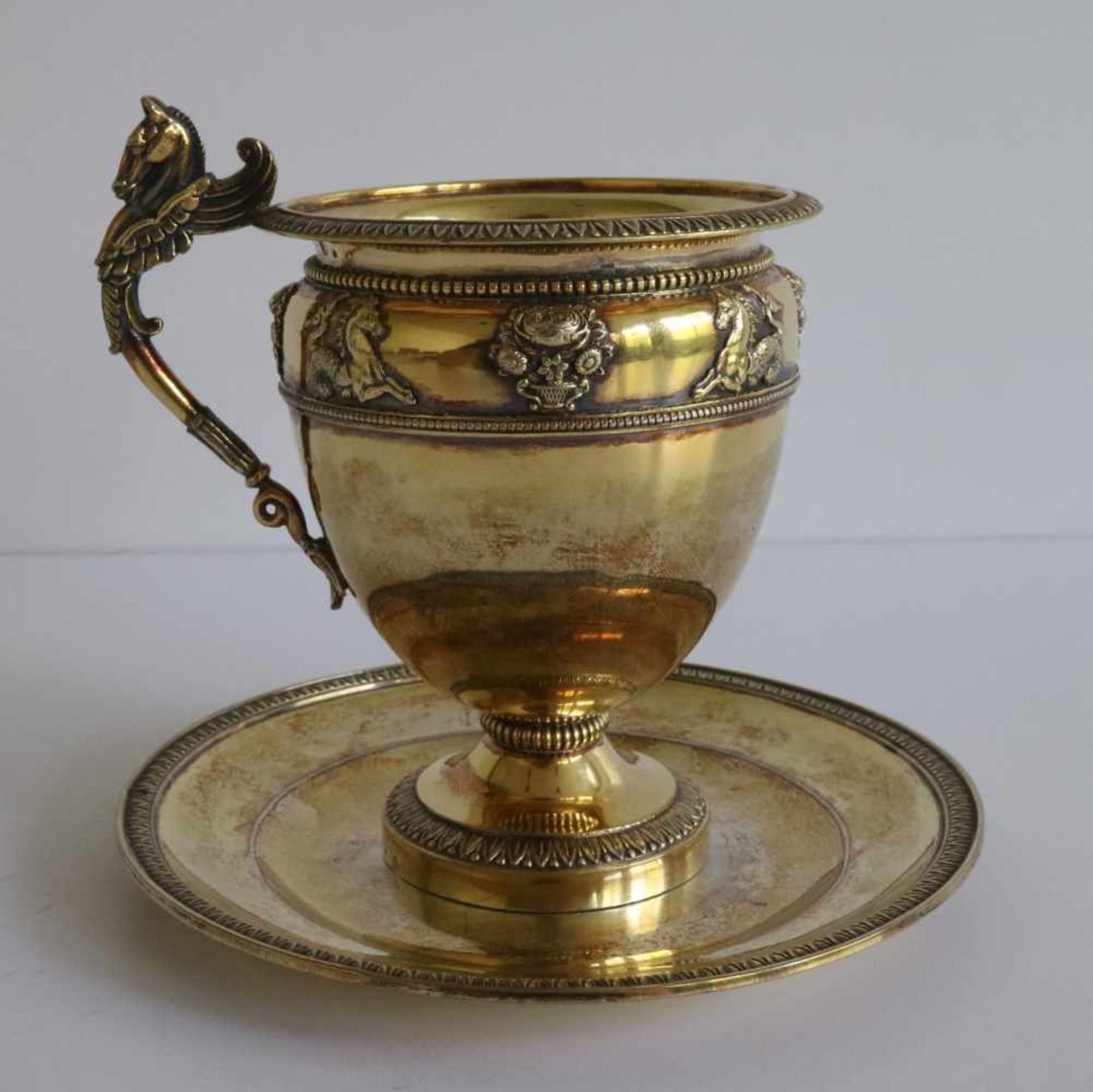 Chocolate cup with saucer silver with vermeille, Paris 1818 - 1838, 293 grams H 12 dia 13,5 cm - Image 3 of 6
