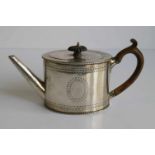 Tea pot English silver 19th century 19th century H 13,5 B 26 cm