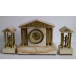 Clock in marble neo classic 3 parts H 22,5 B 11 en H 29,5 B 32,5 cm