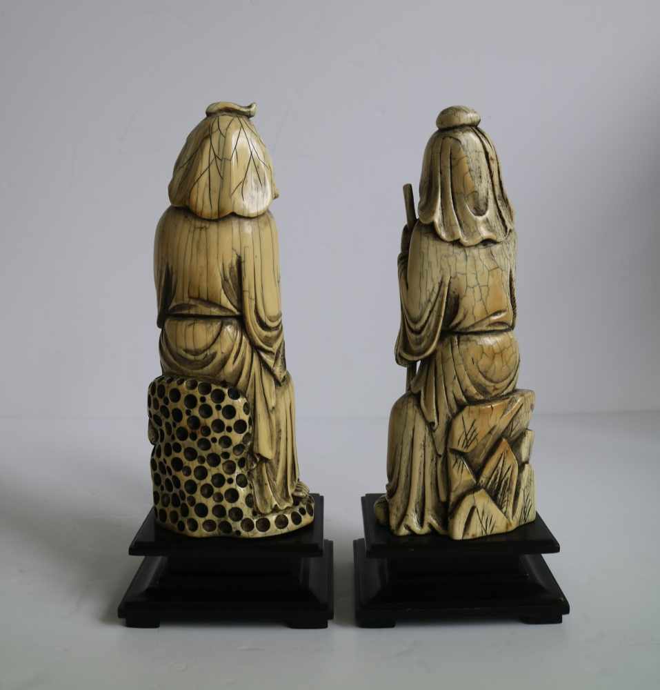 A pair of mammoth ivory arhats China 1970's H 24 cm (with base) - Image 3 of 4