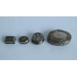 Pill boxes and a snuff box Including Art Nouveau Belgian pill box and East European silver snuff