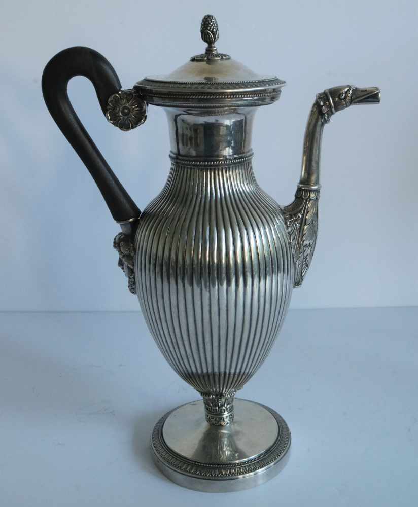 Silver coffee pot Brussels, after Dutalis model, 2nd quarter of the 19th century H 32,5 cm not - Image 3 of 6