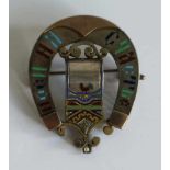 Silver Russian brooch 'porte honeur' Email & gold, Saint Petersburg ca 1900 4,2 x 3,8 x 1,3 cm