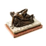 [Artiste non identifié]. Satyre et bacchante, xixe siècle. Bronze à patine brune, [...]