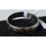 An 18ct White Gold Wedding Ring / Band
