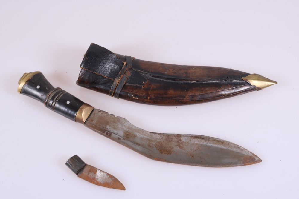 A Kukri in Leather Scabbard - Image 2 of 6