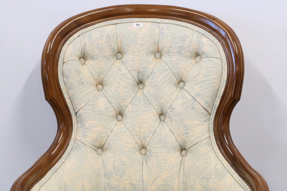 Antique Reproduction Spoonback Bedroom Chair - Image 2 of 7