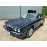 1999 Jaguar XJ8 Sports