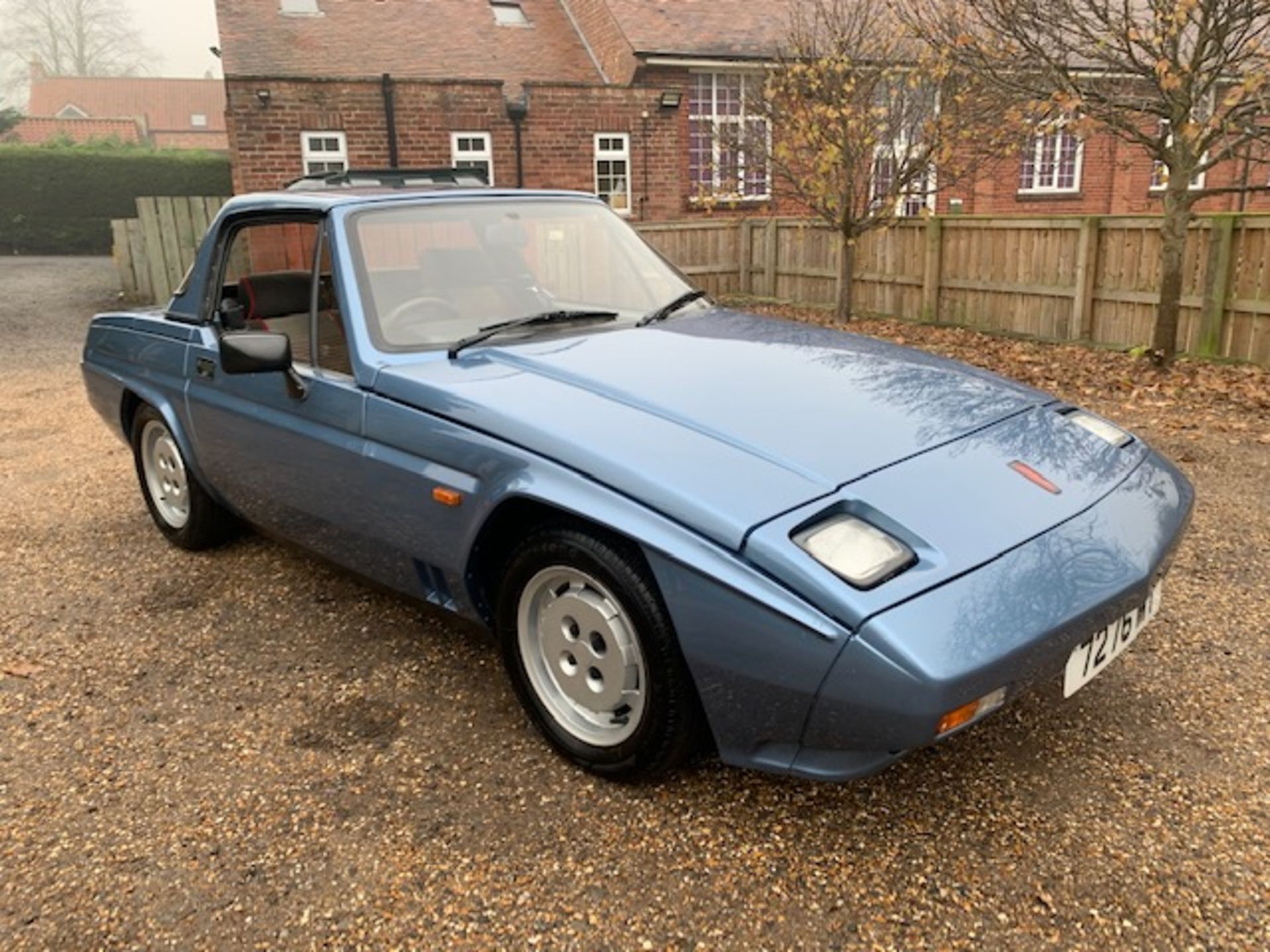 1986 Reliant Scimitar SS1 - Image 2 of 2