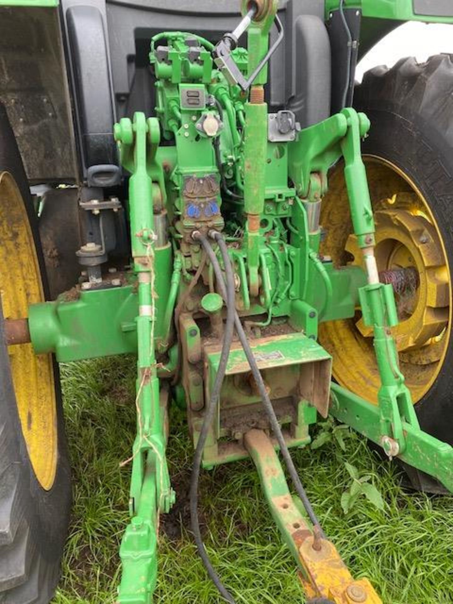 2015 JOHN DEERE 6175R IVT TRANSMISSION - Image 11 of 14