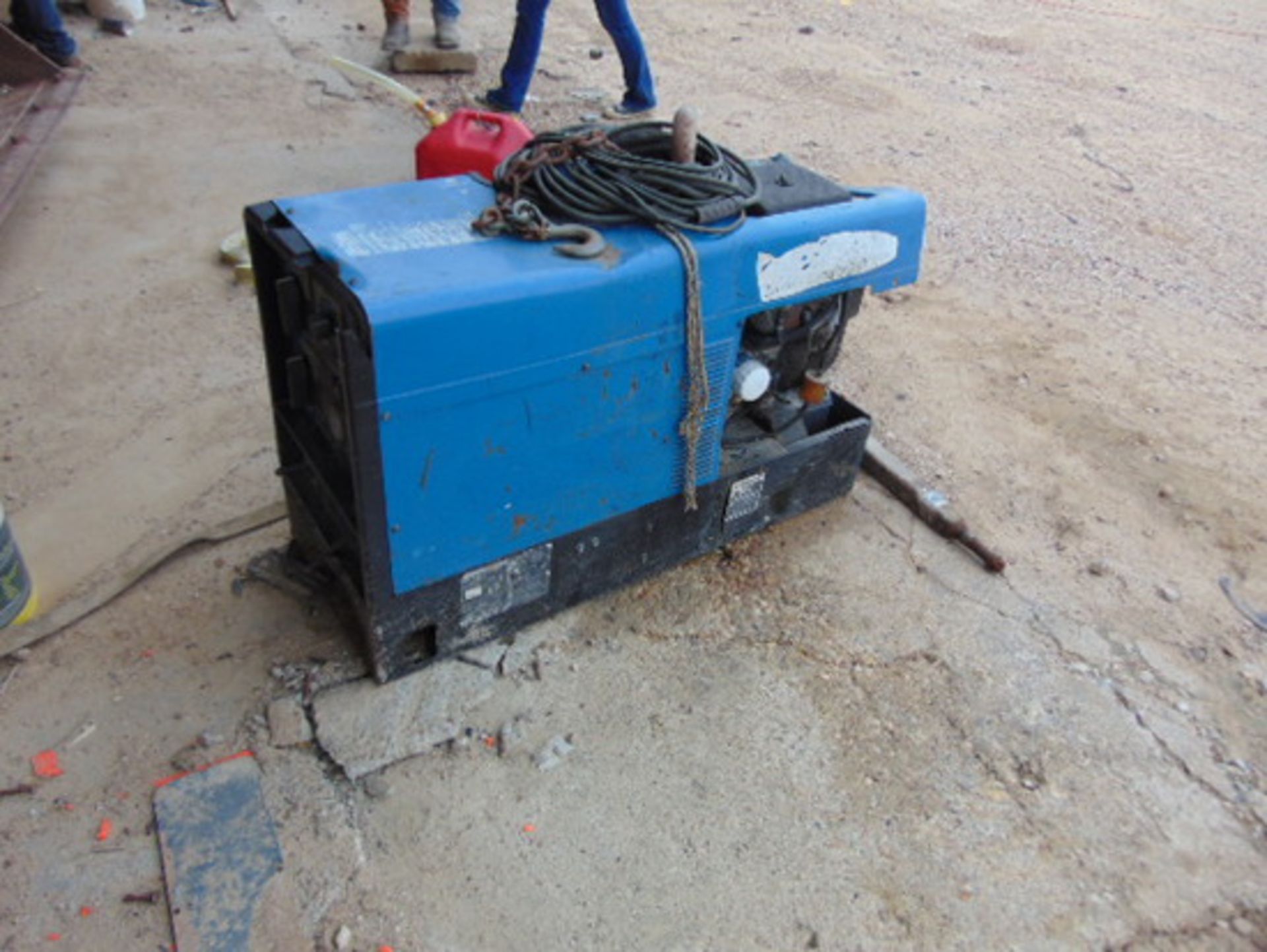 BOBCAT 225 NT WELDER/GENERATOR - Image 2 of 3