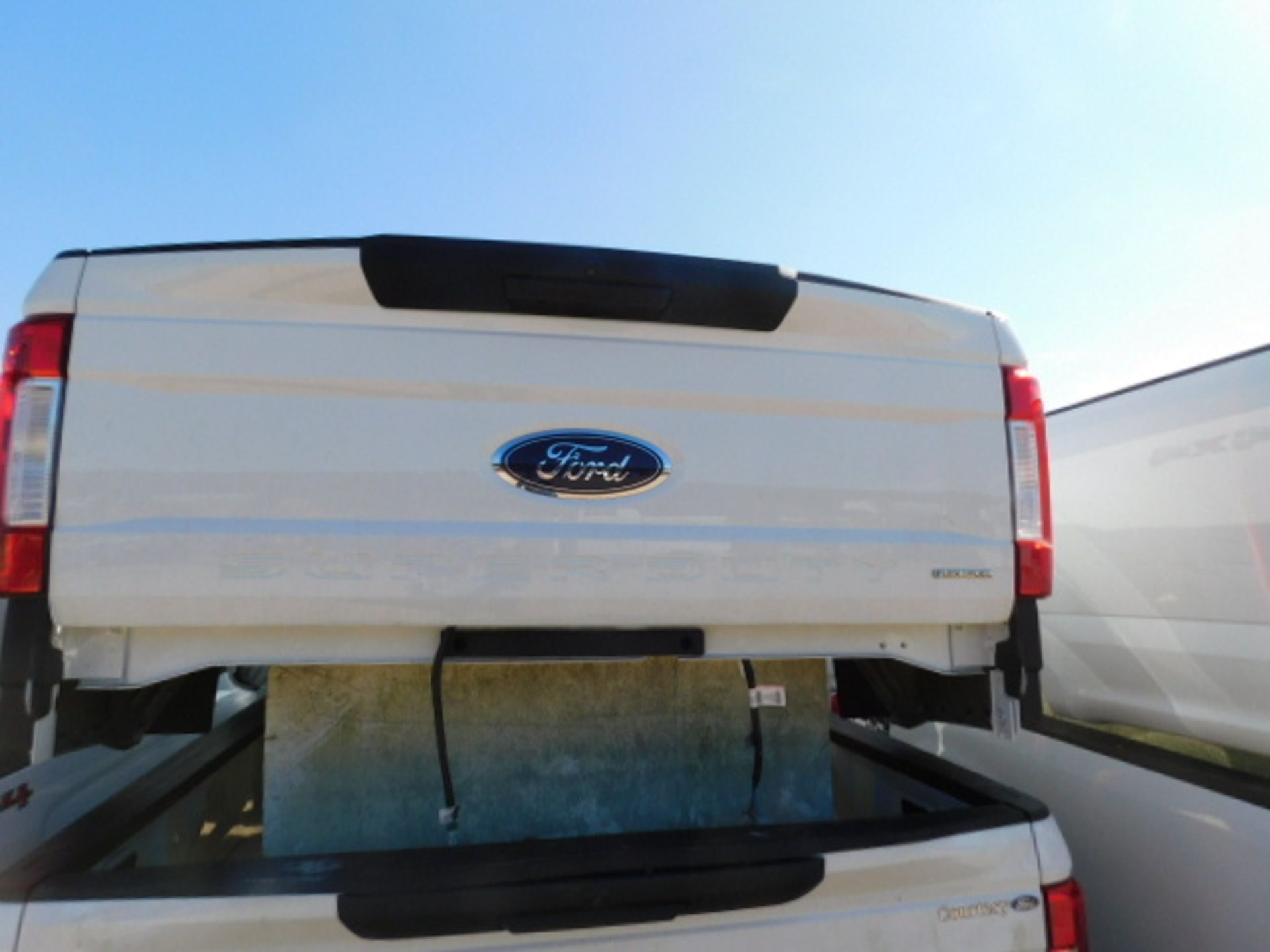 FORD TRUCK BED FX 4 OFF ROAD - Image 2 of 2