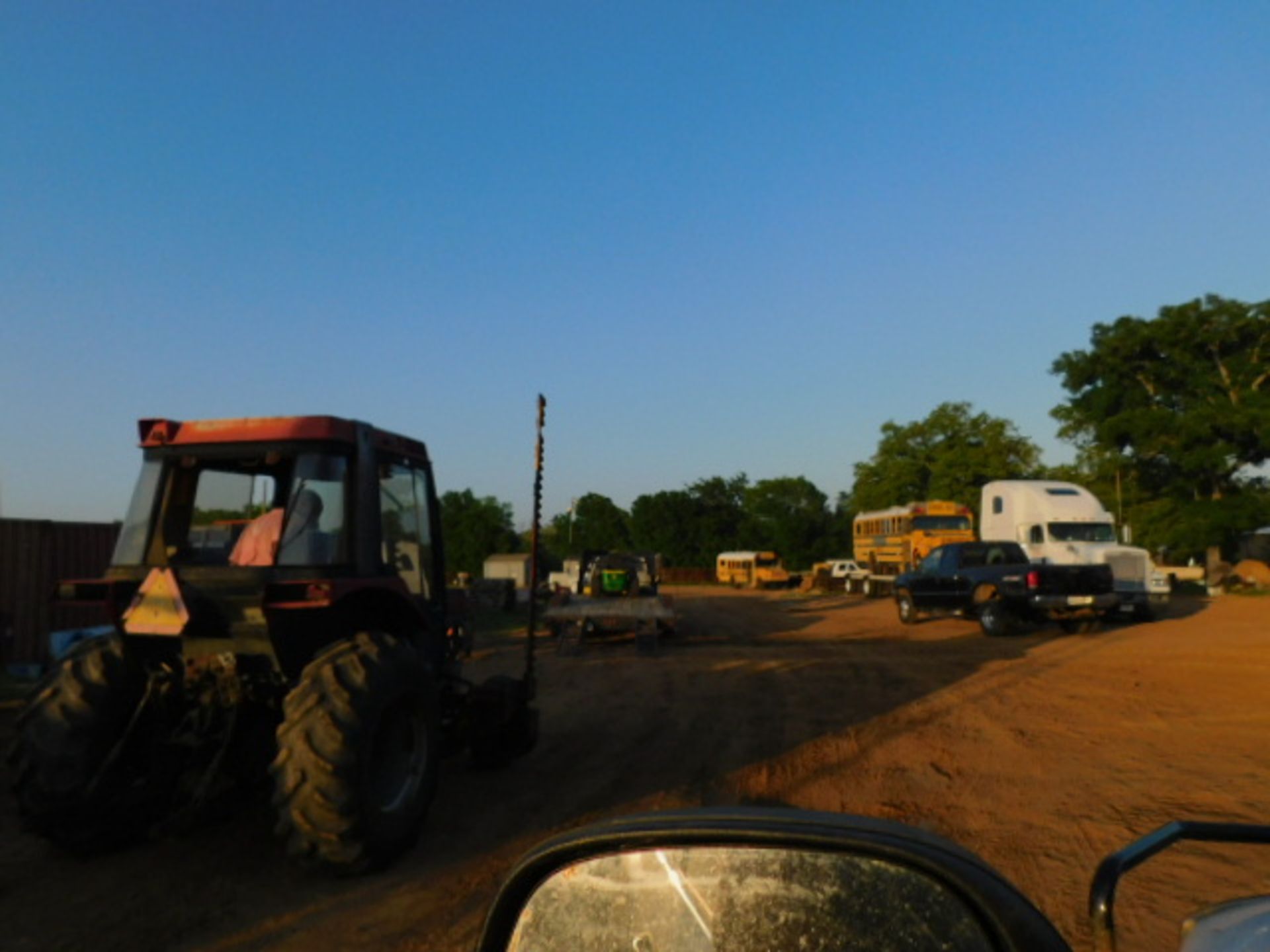 685 CASE IH CAB TRACTOR w/ MOWER ATTACHMENT ON SIDE - Image 8 of 8