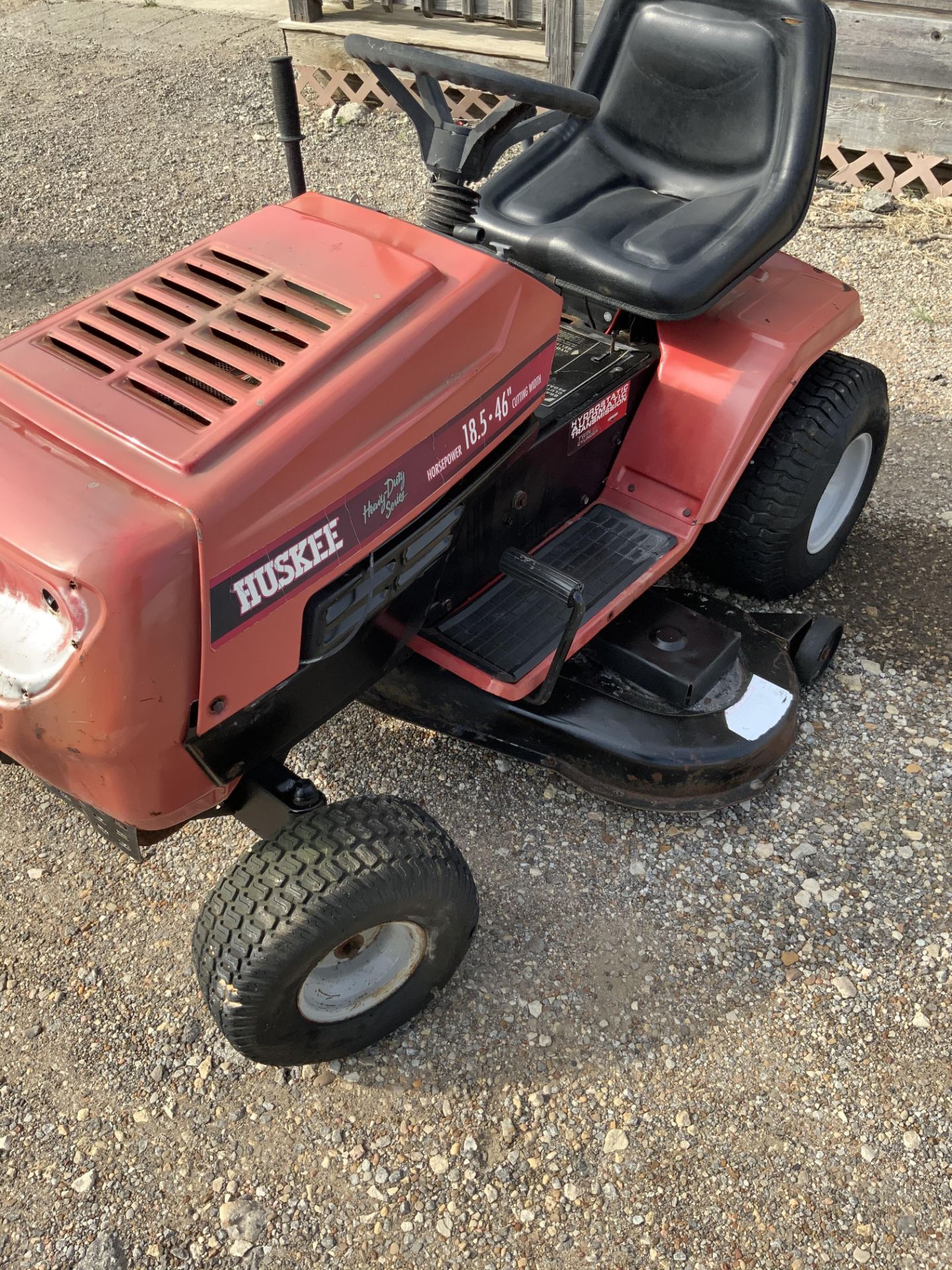 HUSKEE LAWN MOWER/ NOT RUNNING - Image 2 of 8