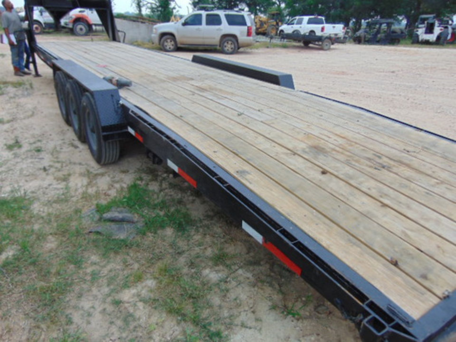 2004 AMERITRAIL 41' CAR HAULER - Image 3 of 7