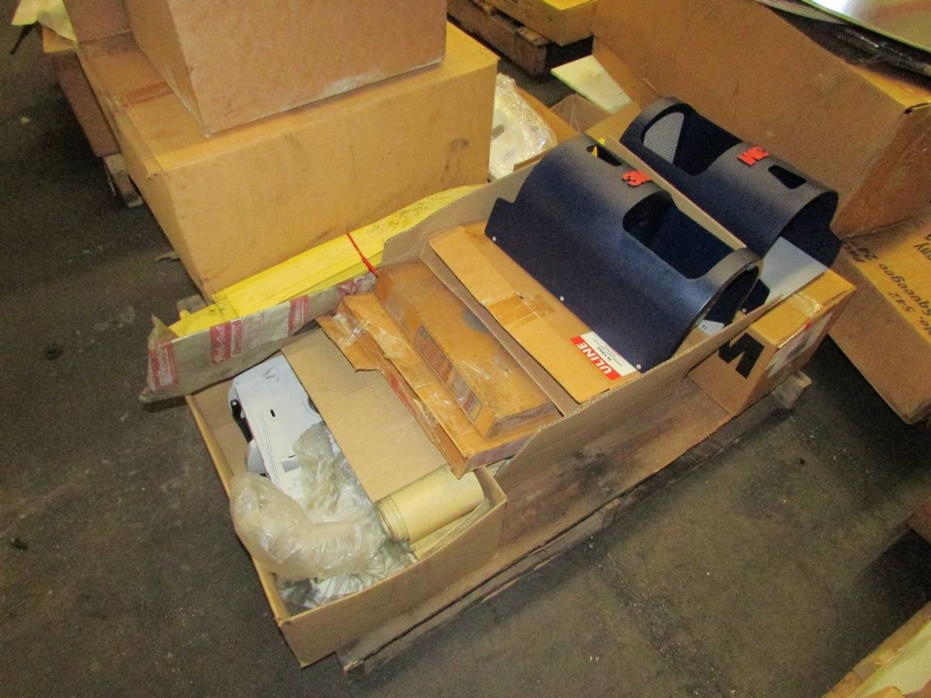 Pallets of Assorted Contents - Image 9 of 11