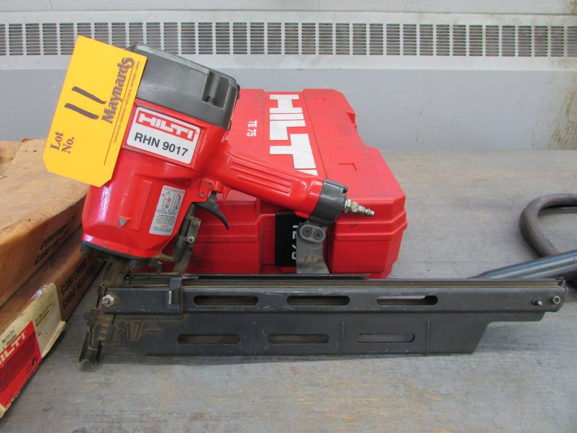 Hilti RHN 9017/07 Pneumatic Nailer - Image 3 of 5