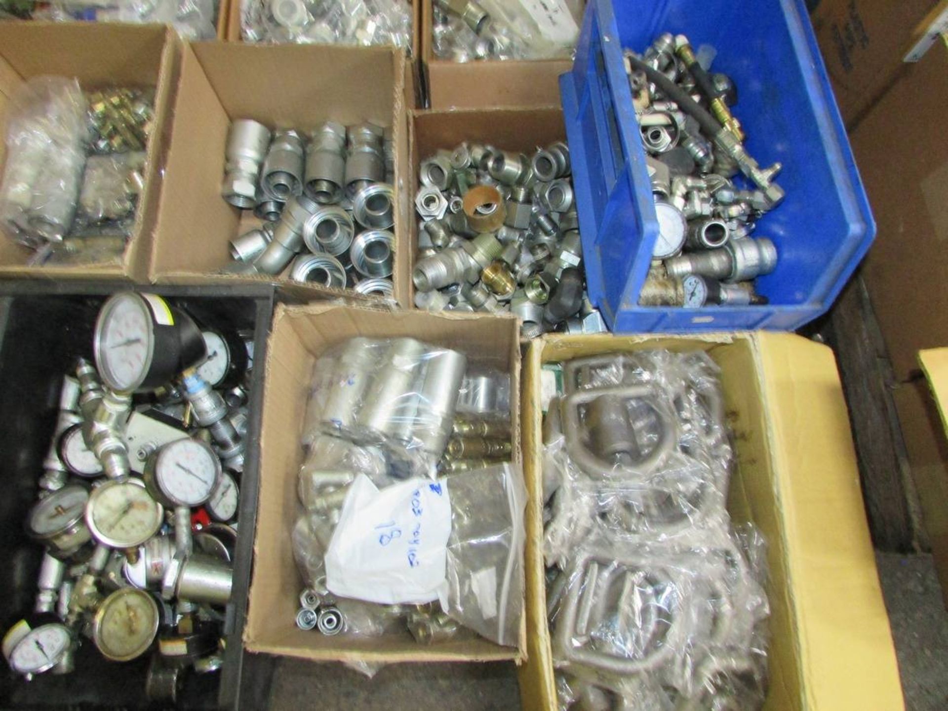Pallets of Assorted Hydraulic and Air Fittings - Image 7 of 10