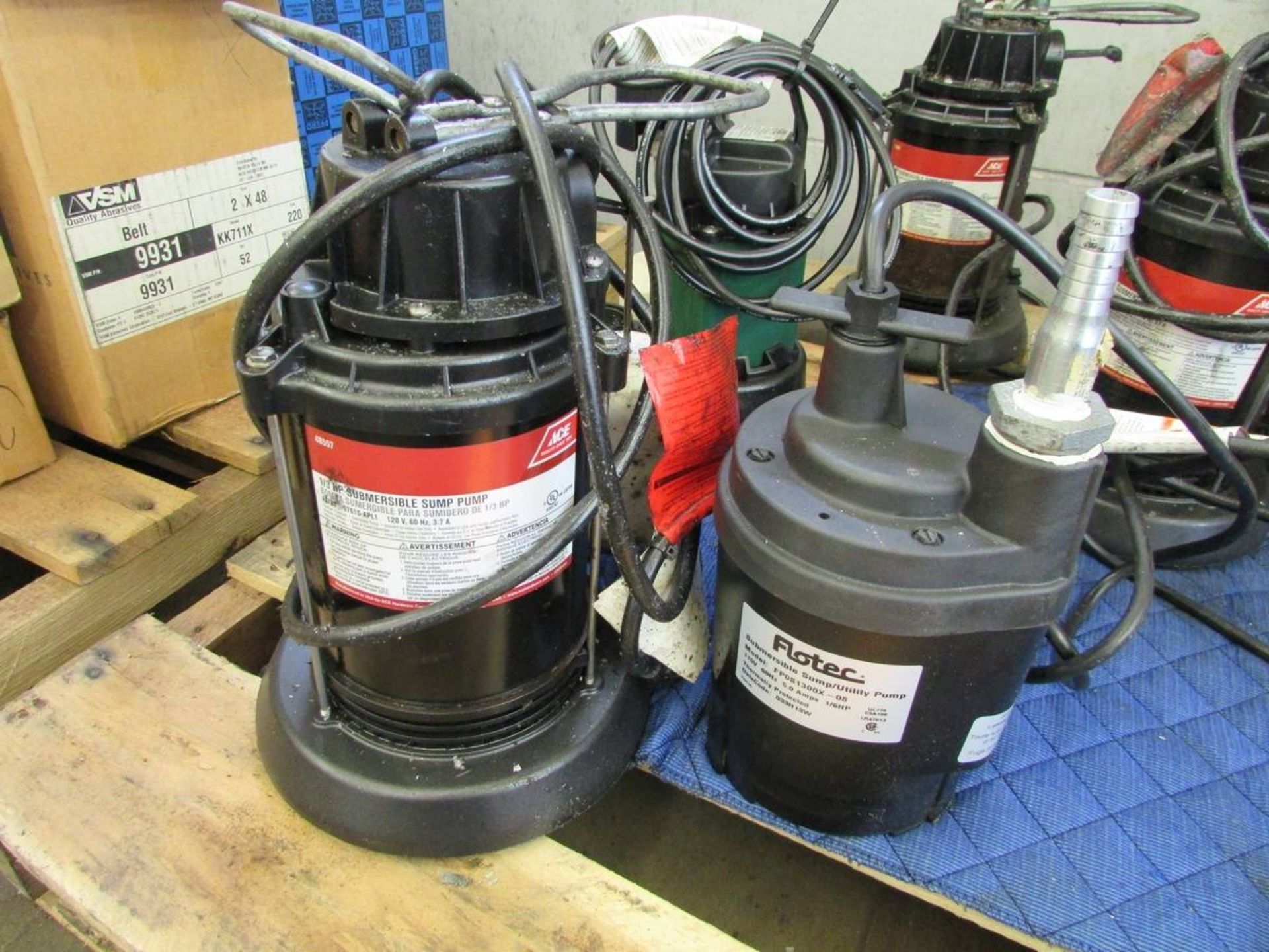 Assorted Submersible Pumps - Image 4 of 5
