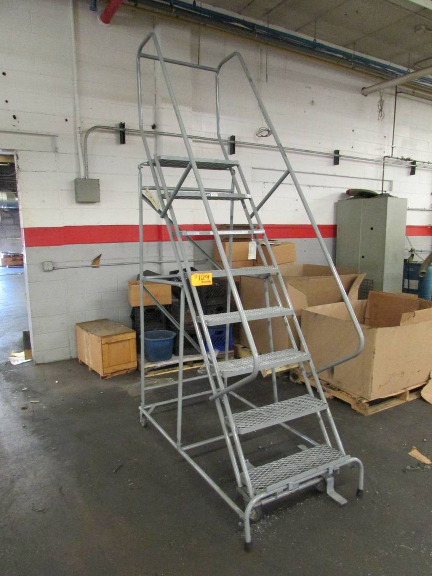 Uline M416 8-Step Rolling Safety Staircase/Platforms