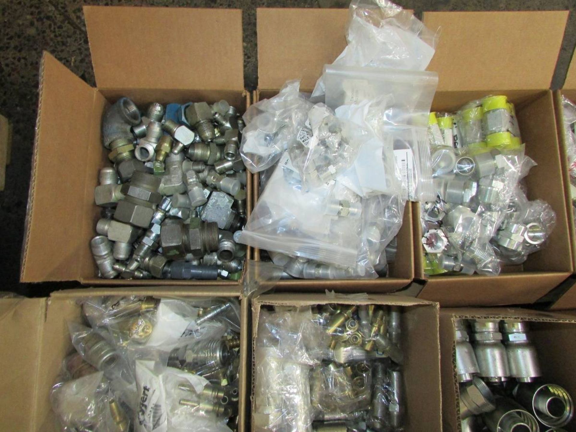 Pallets of Assorted Hydraulic and Air Fittings - Image 9 of 10