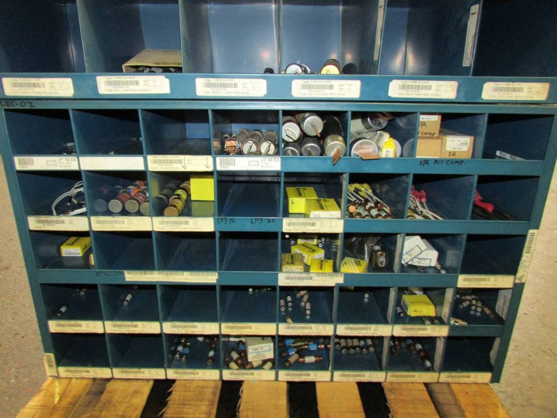 Bowman Bolt Bins with Assorted Electrical Fuses - Image 7 of 7