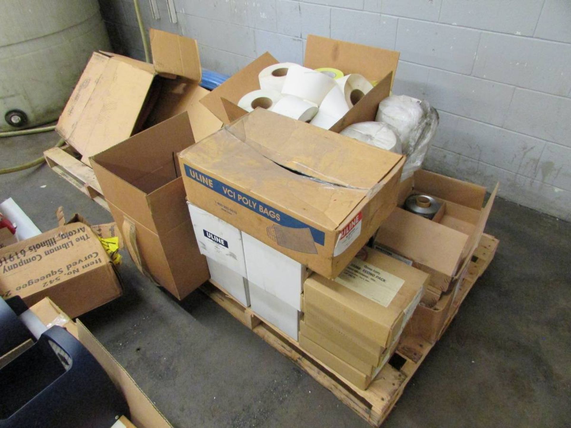 Pallets of Assorted Contents - Image 10 of 11