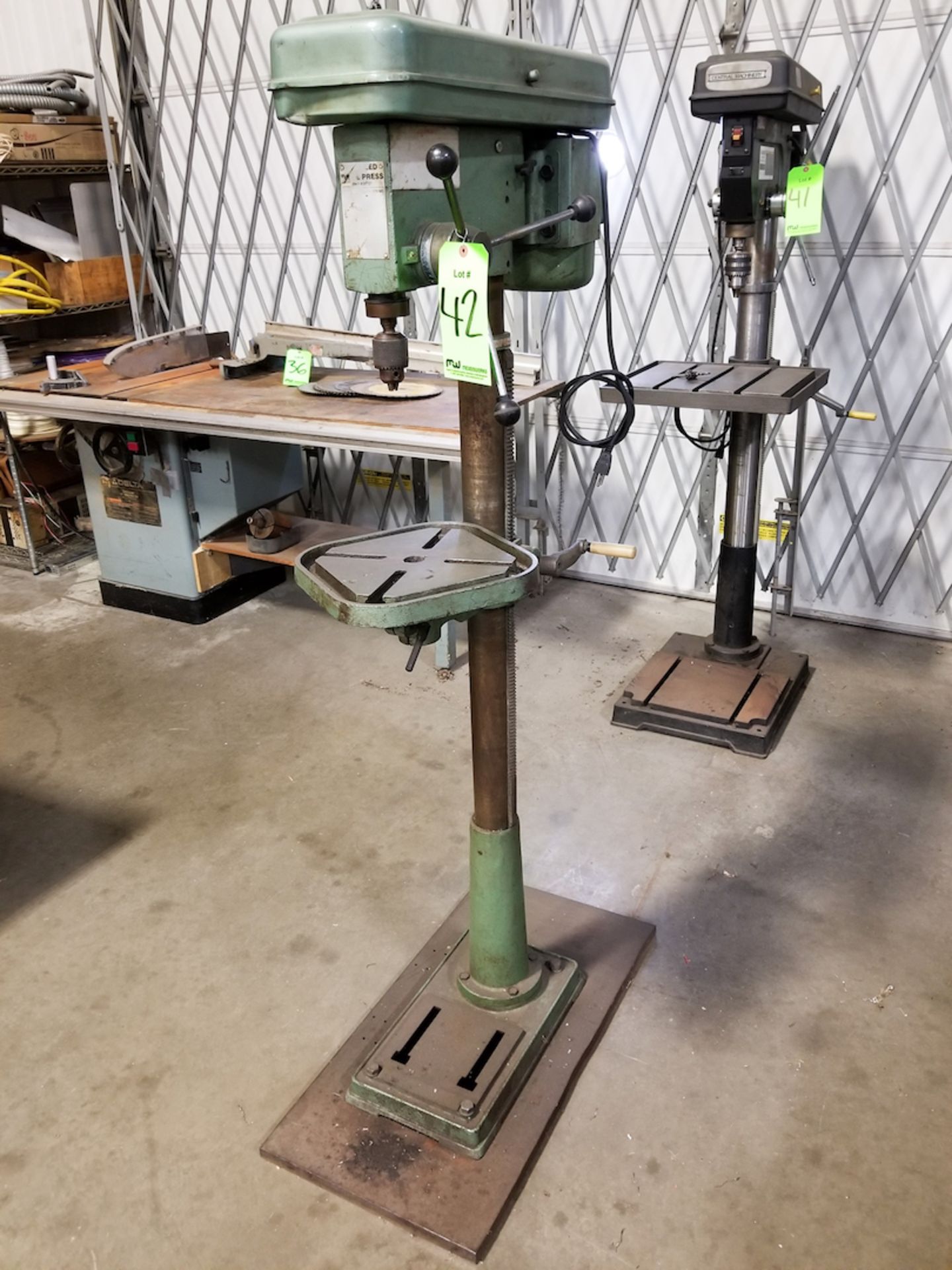 Drill Press 3/4HP, 9" X 9" Table