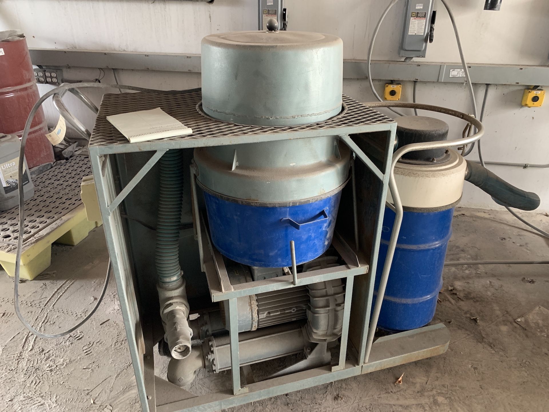 Ryvac Engineering 7.5 hp dust collector - Image 2 of 2