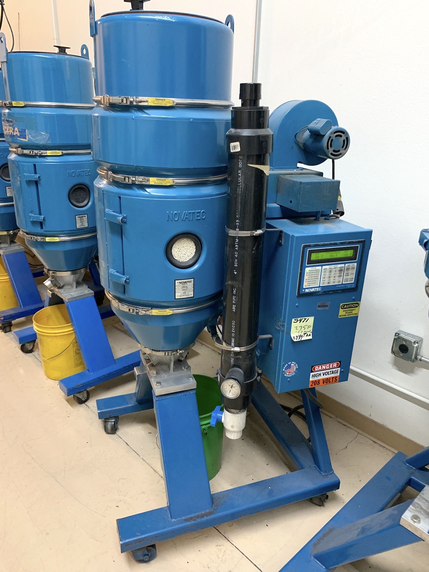 Novatec MD-25 Desiccant Material Dryer